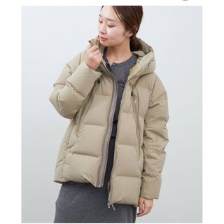 IENA - 定価から27%オフ！新品IENA 【DESCENTE】別注 水沢ダウン 