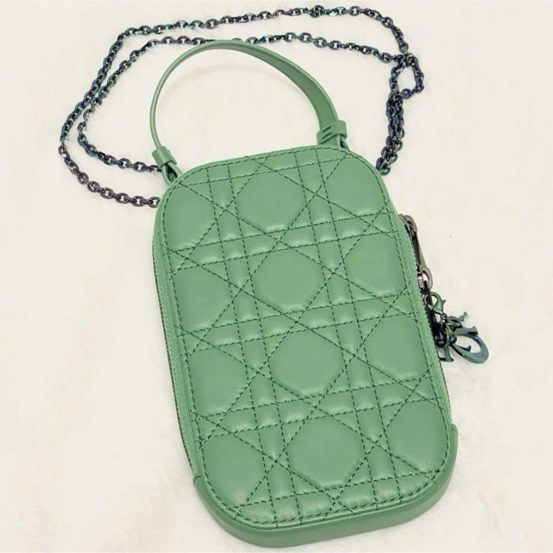 LADY DIOR フォンホルダー カナージュ ラムスキン グリーン LADY DIOR フォンホルダー カナージュ ラムスキン グリーン