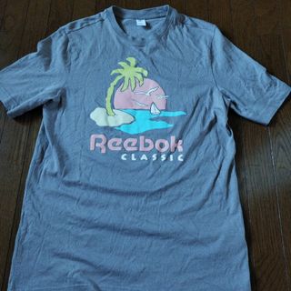 Reebok Tシャツ👕M