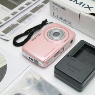 パナソニック(Panasonic)の超美品 DMC-S1 ピンク  M333(コンパクトデジタルカメラ)