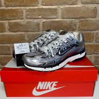 ナイキ(NIKE)のNIKE P-6000 ナイキ P-6000 シルバー 27cm スニーカー A(スニーカー)