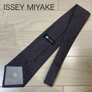 ISSEY MIYAKE - ISSEY MIYAKE イッセイミヤケ シルクネクタイ 1