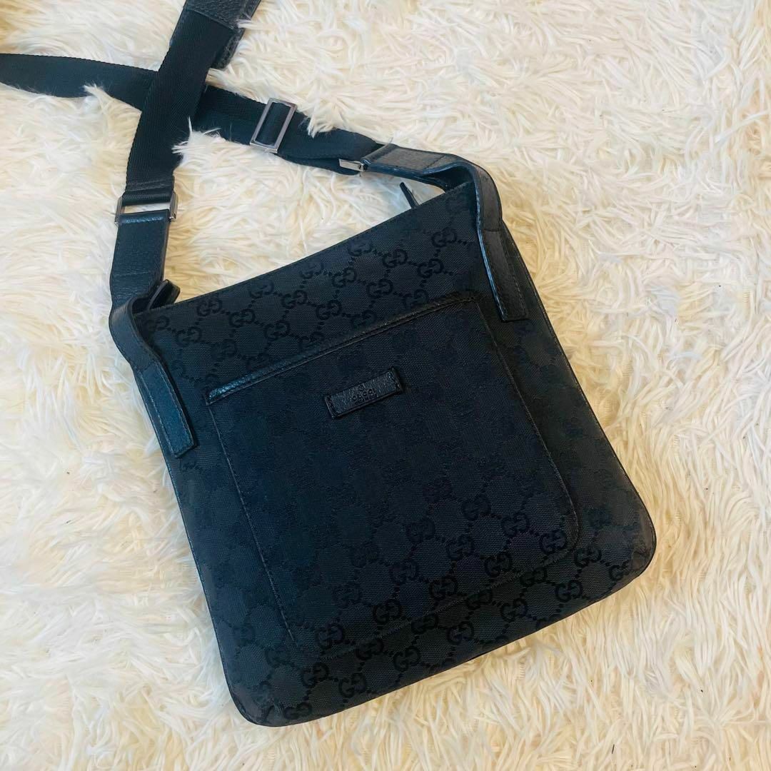 美品＊GUCCI ショルダーバッグ メッセンジャー GG キャンバスレザー 黒