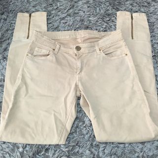 ザラ(ZARA)のZARA ピンクベージュ スキニーパンツ(スキニーパンツ)