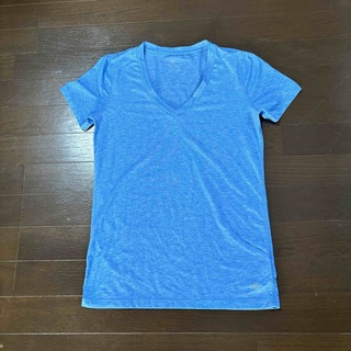 ギャップ(GAP)の【美品】GAP Fit  ギャップ❗️Tシャツ　Vネック　ドライ半袖　ブルーXS(Tシャツ(半袖/袖なし))