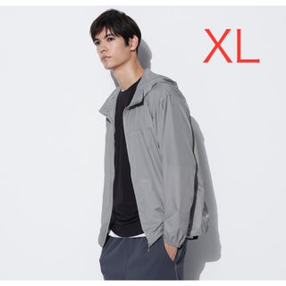 ユニクロ(UNIQLO)のユニクロ UNIQLO ポケッタブルパーカ  XL グレー(ナイロンジャケット)