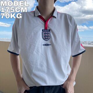 アンブロ(UMBRO)のアンブロ イングランド代表 サッカーシャツ 00s 白 紺 赤 2XL 9595(その他)