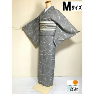 【中古】紬 正絹 薄グレー地に幾何学文様 裄63cm Mサイズ(着物)