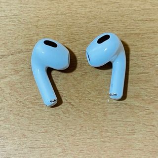 アップル(Apple)の【新品同様品】AirPods 第3世代 ワイヤレスイヤホン(ヘッドフォン/イヤフォン)