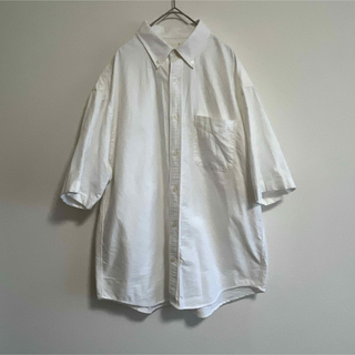 ジーユー(GU)のGU半袖 シャツ コットン 白 半袖シャツ オーバーサイズ　M(シャツ)