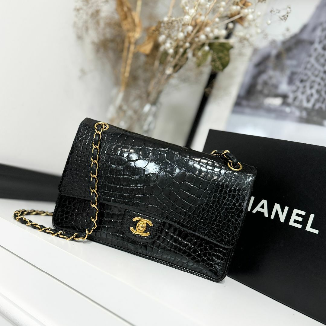 CHANEL - 激レア シャネル クロコダイル ダブルフラップ CHANEL - 激レア シャネル クロコダイル ダブルフラップ