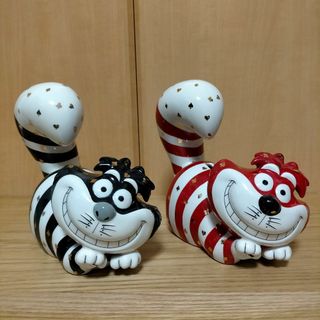 Disney - 【週末値引】希少★ ディズニーストア チシャ猫 チェシャ猫 貯金箱 赤黒セット