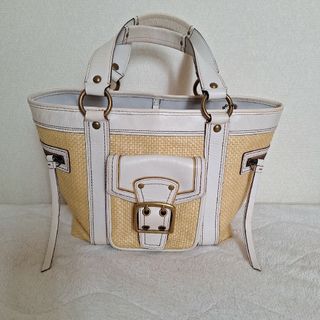 コーチ(COACH)のCOACH　コーチ　レザーストローバッグ(トートバッグ)