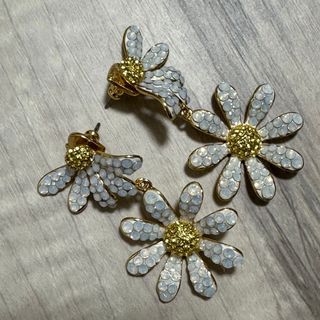 kate spade new york - 美品 ケイトスペード/kate spade 花型ピアス ゴールド 約3万円