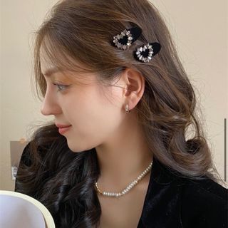 ヘアピン　ヘアクリップ　ヘアアクセサリー　ハート　黒　黒色　ブラック　レディース