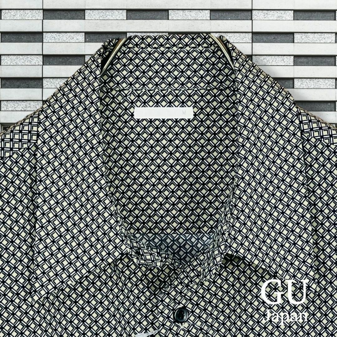 GU - 【ジーユー】GU 長袖シャツ 幾何学模様 ブラック 美品 GU - 【ジーユー】GU 長袖シャツ 幾何学模様 ブラック 美品