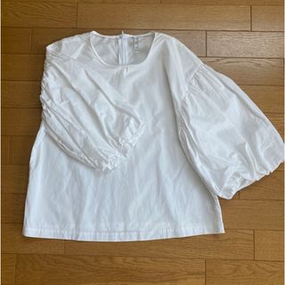 ザラ(ZARA)の【ZARA】パフスリーブブラウス(Sサイズ)(Tシャツ/カットソー(半袖/袖なし))