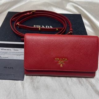 プラダ(PRADA)のPRADA サフィアーノ　ショルダーウォレット　レッド(ショルダーバッグ)