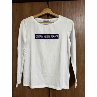 カルバンクライン(Calvin Klein)の未使用CALVIN KLEINロゴTシャツ(シャツ/ブラウス(長袖/七分))