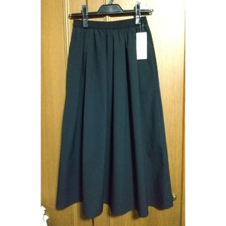 UNIQLO - UNIQLO ブラックフレアスカート 新品 XS