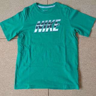 NIKE Tシャツ 160cm