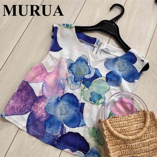 MURUA - MURUA 一度使用のみ　美品　ショート丈　トップス　タンクトップ　総柄