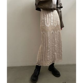 アメリヴィンテージ(Ameri VINTAGE)の＊美品＊ アメリ SUEDE EMBROIDERY LACE SKIRT(ロングスカート)