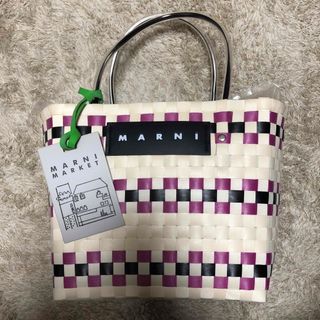 MARNI(かごバッグ/ストローバッグ)のフリマアイテム一覧 MARNI(かごバッグ/ストローバッグ)のフリマアイテム一覧