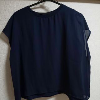 ユニクロ(UNIQLO)のレディース カットソー 紺色(カットソー(半袖/袖なし))