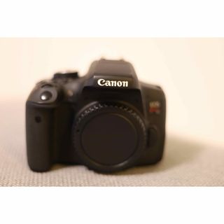 キヤノン(Canon)のcanon eos kiss x8i 一眼レフ 標準レンズ1本付き(デジタル一眼)