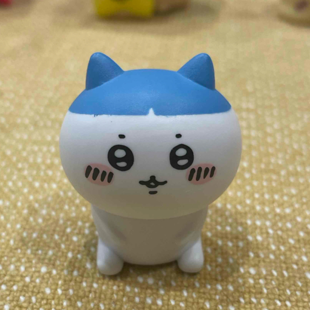 ちいかわ(チイカワ)のちいかわ パッツンハチワレ エンタメ/ホビーのおもちゃ/ぬいぐるみ(キャラクターグッズ)の商品写真