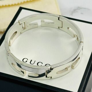 グッチ(Gucci)のGUCCI カットアウト Gロゴ　ラウンド　シルバー　バングル　箱　袋付(ブレスレット/バングル)