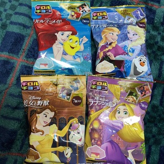 ディズニーチロルチョコ ラプンツェル　アリエル　アナ雪　美女と野獣4袋(菓子/デザート)