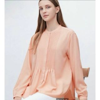 ユニクロ(UNIQLO)のUNIQLO ユニクロレーヨン ピンタック ブラウス Ｓ 美品(シャツ/ブラウス(長袖/七分))