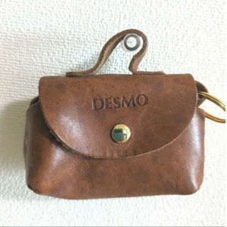 DESMOレザー 小物入れ 牛革製 小物バック　キーホルダー ブラウン(ポーチ)