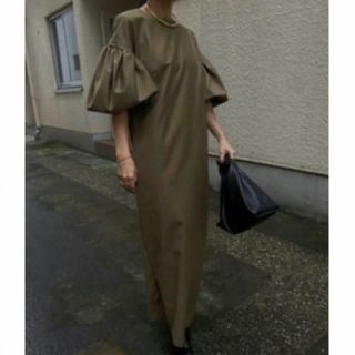 アメリヴィンテージ(Ameri VINTAGE)のamerivintage　BALLOON SLEEVE I LINE DRESS(ロングワンピース/マキシワンピース)