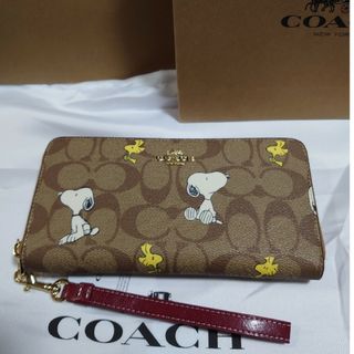 COACH　長財布　新品　未使用　スヌーピー