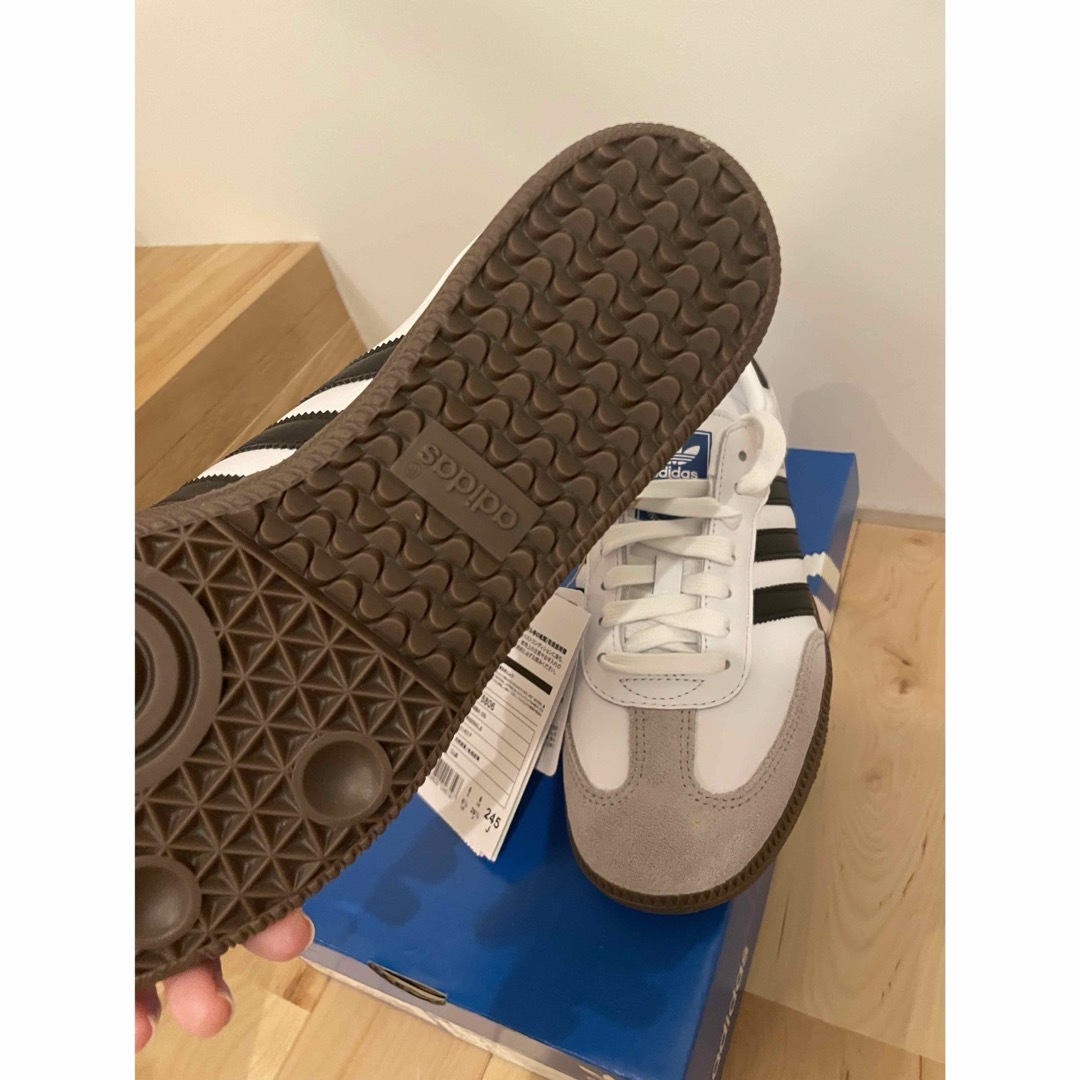 adidas - 新品タグ付 公式にて購入 24.5 adidas サンバ OGの通販 adidas - 新品タグ付 公式にて購入 24.5 adidas サンバ OGの通販