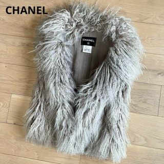 CHANEL - CHANEL　シャネル　リアルラムファーベスト　ジレ　グレー　40サイズ