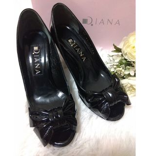 ダイアナ(DIANA)のDIANA ダイアナ パンプス 22.5 ブラック リボン エナメル(ハイヒール/パンプス)