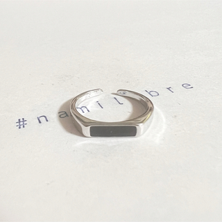 シルバーリング 925 銀 鍵穴 キーホール オニキス調 幅細 韓国 指輪③(リング(指輪))