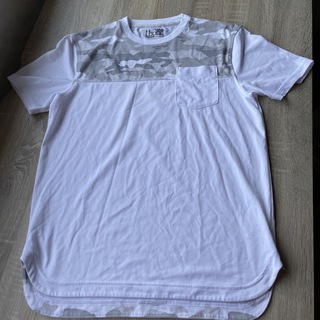 アンダーアーマー(UNDER ARMOUR)のUNDER ARMOUR 半袖シャツ　サイズS(Tシャツ/カットソー(半袖/袖なし))