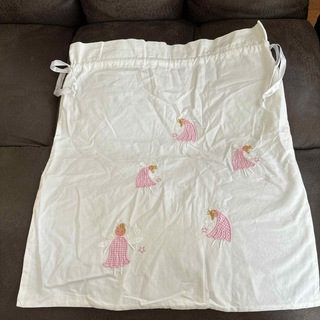 POWELL - POWELL CRAFT NURSERY 天使　刺繍　ピンク　女の子　巾着