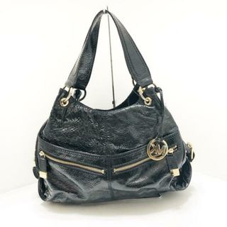 マイケルコース(Michael Kors)のMICHAEL KORS(マイケルコース) ショルダーバッグ - 黒 エナメル（レザー）(ショルダーバッグ)