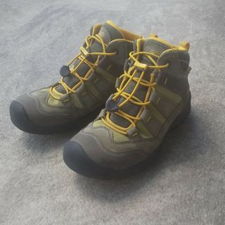 KEEN キーン キッズ トレッキングシューズ 21cm カーキ