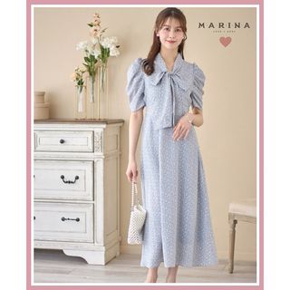 TOCCO closet - 【新品タグ付き】トッコ♡ボウタイリボンパワーショルダーフラワープリントワンピース