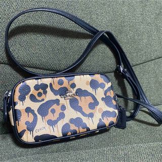 コーチ(COACH)の【COACH 】コーチ　クロスボディ　ミニ　ショルダーバッグ　ヒョウ　レオパード(ショルダーバッグ)