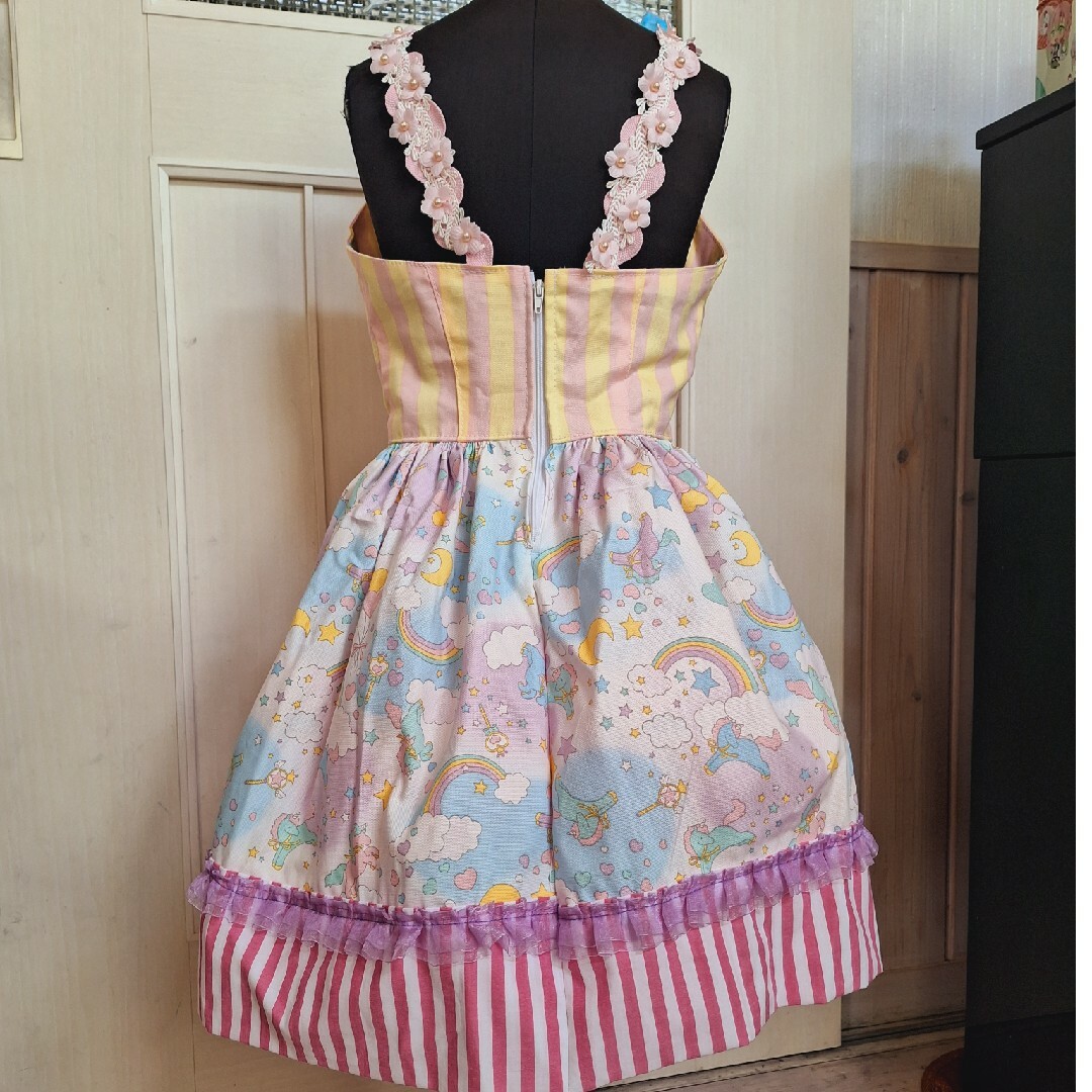 編み上げワンピース　１１０サイズ キッズ/ベビー/マタニティのキッズ服女の子用(90cm~)(ワンピース)の商品写真