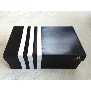 アディダス(adidas)のadidasアディダス スニーカー空き箱 シューズボックス(スニーカー)