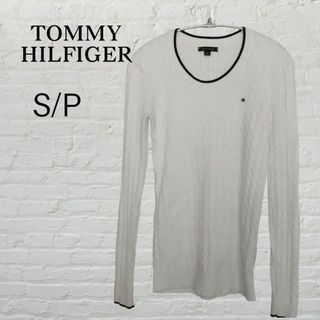 トミーヒルフィガー(TOMMY HILFIGER)のTOMMY HILFIGERトミーヒルフィガー　綿ニット　白　S/P(ニット/セーター)